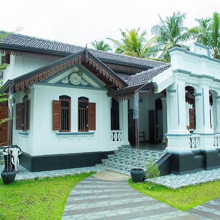 Ranagiri Relaxing Bungalow Bentota Buitenkant foto